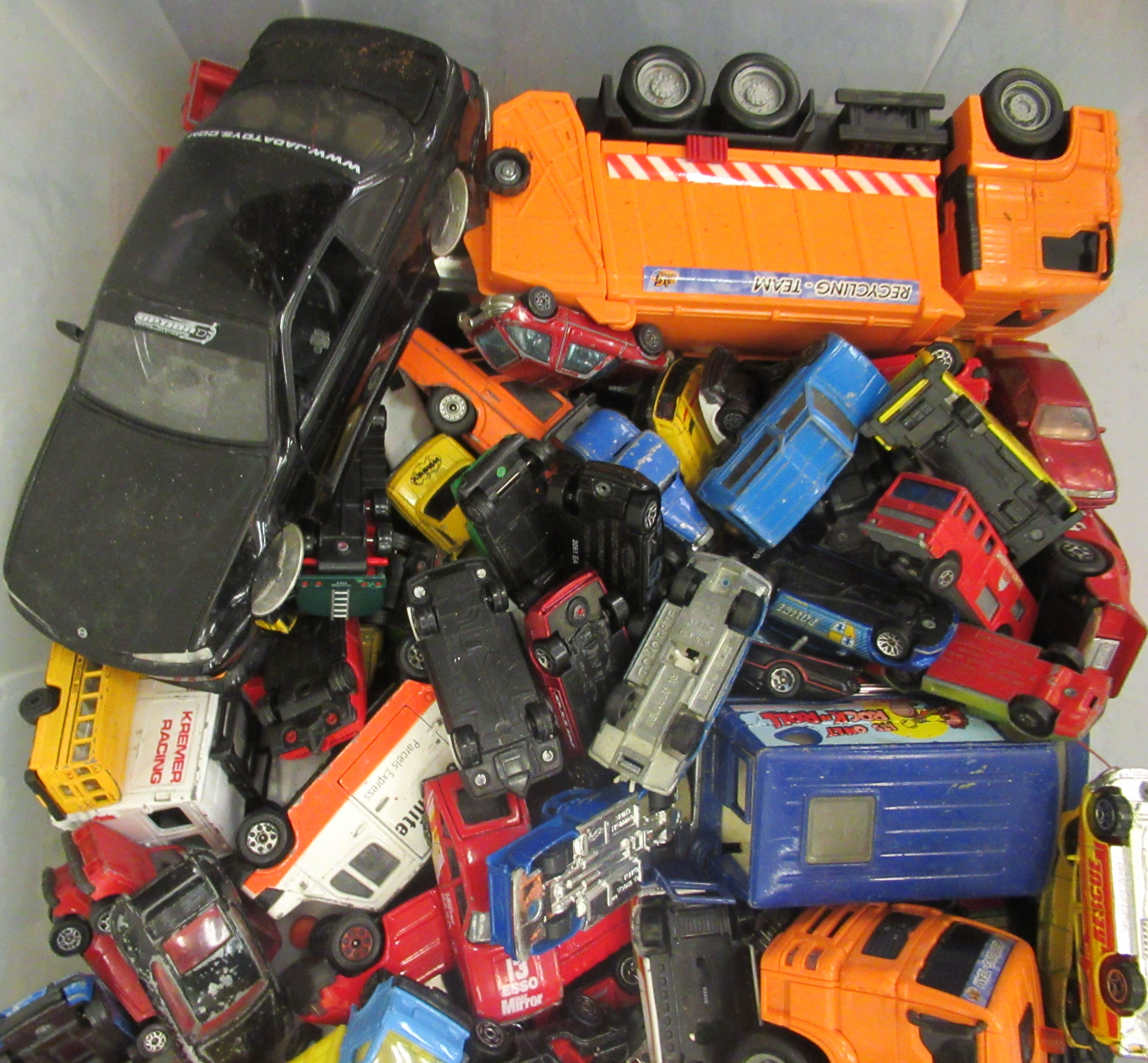 Uncollated diecast model vehicles, trucks, sports cars and emergency services: to include Matchbox - Image 2 of 4
