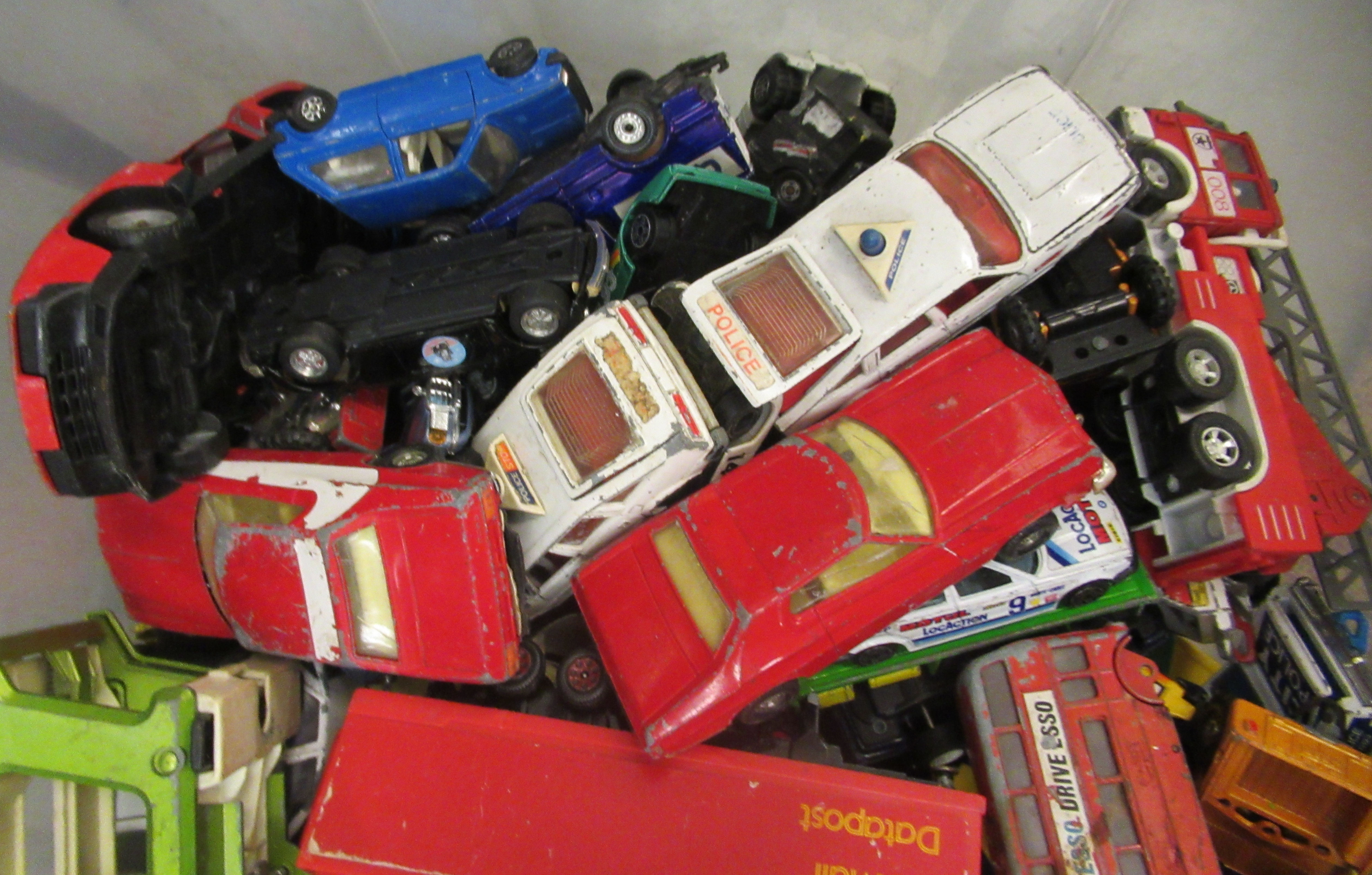 Uncollated diecast model vehicles, trucks, sports cars and emergency services: to include Matchbox - Image 2 of 4