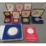 Uncollated silver and base metal collector coins: to include a Republic of Panama 20 Balboas