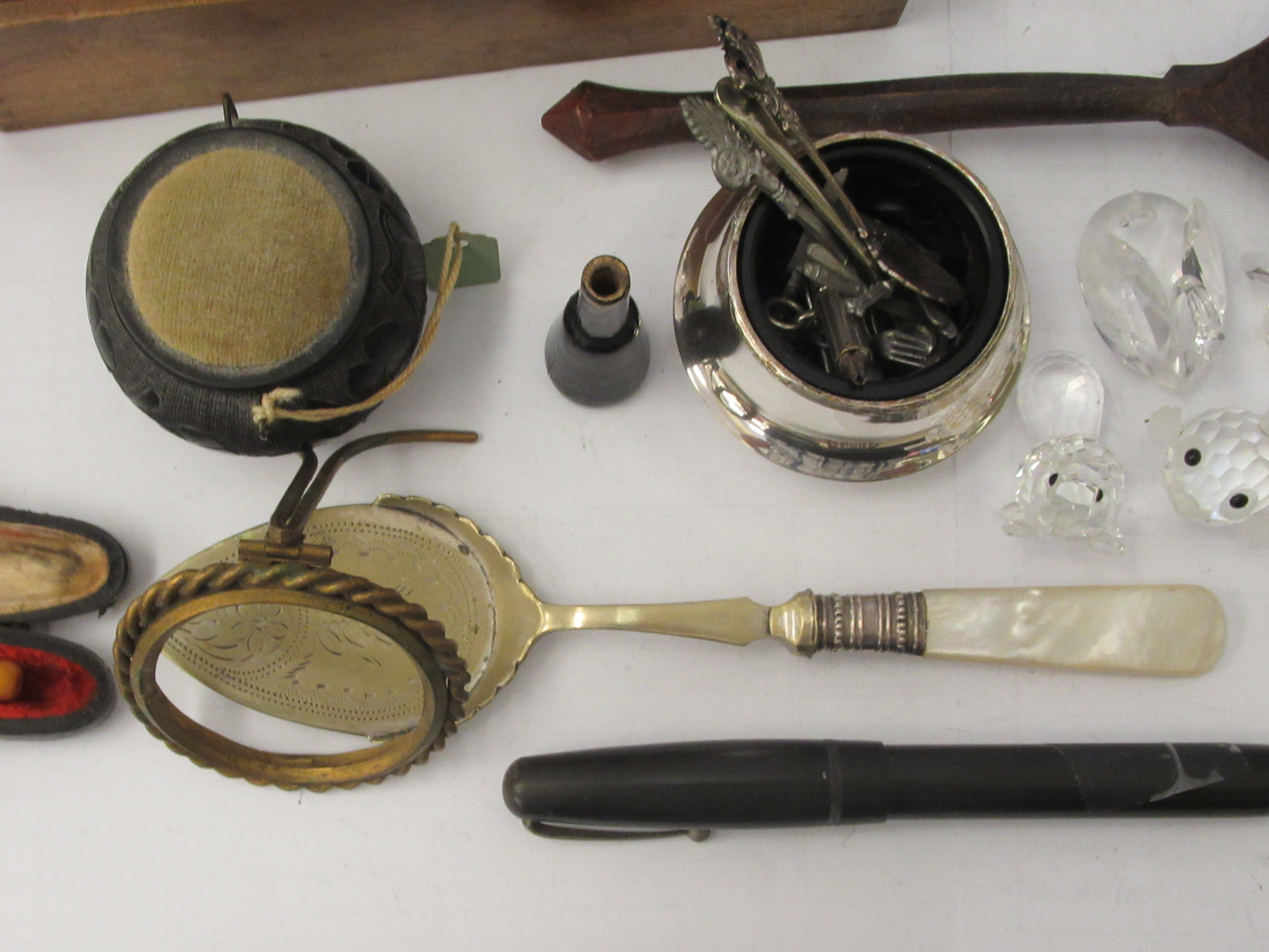 A mixed lot: to include a late Victorian Meerschaum pipe  cased - Image 3 of 6