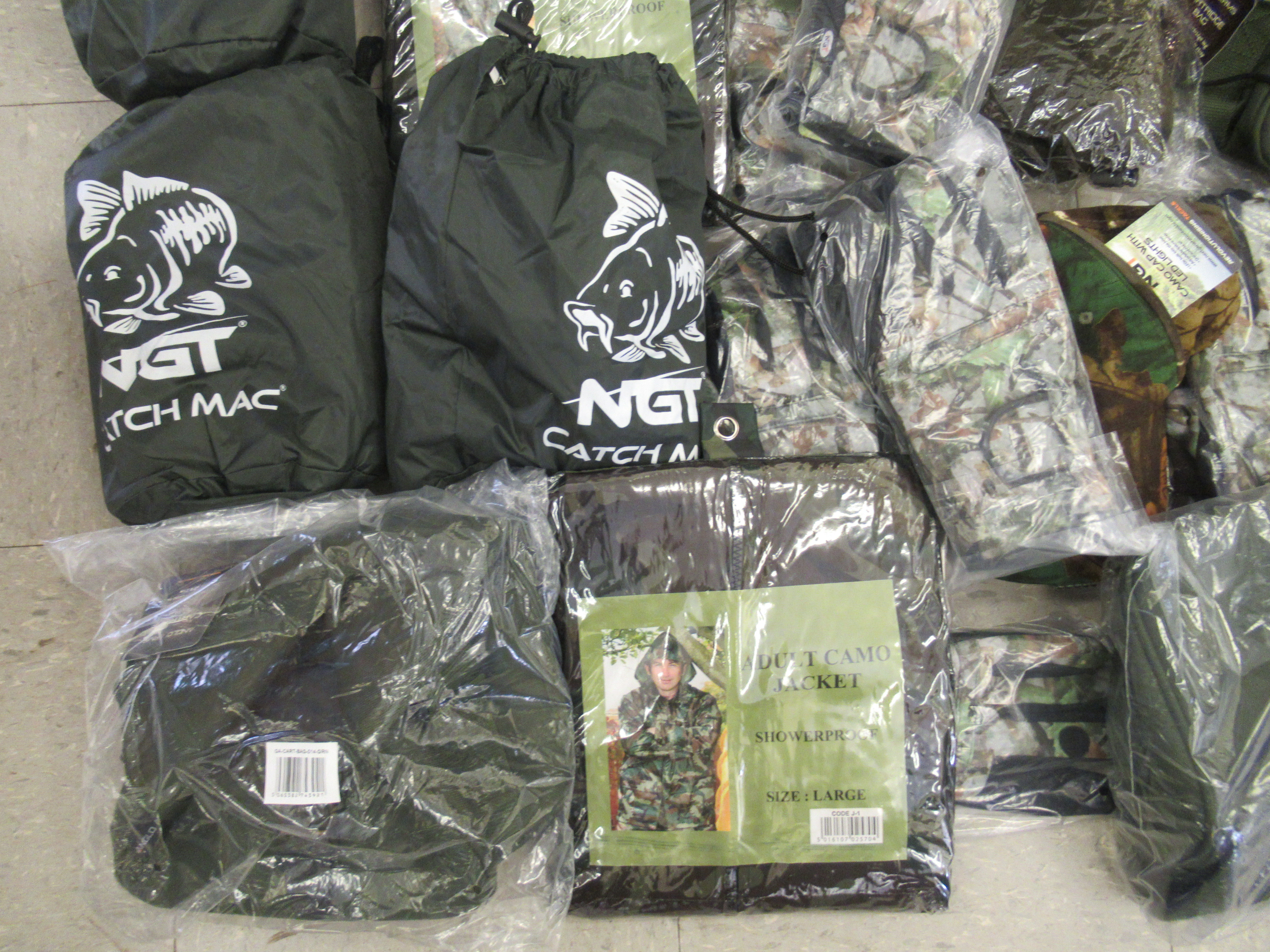 Outdoor/survival/angling related items: to include a man's camouflage jacket  size L; and a pair - Image 4 of 5