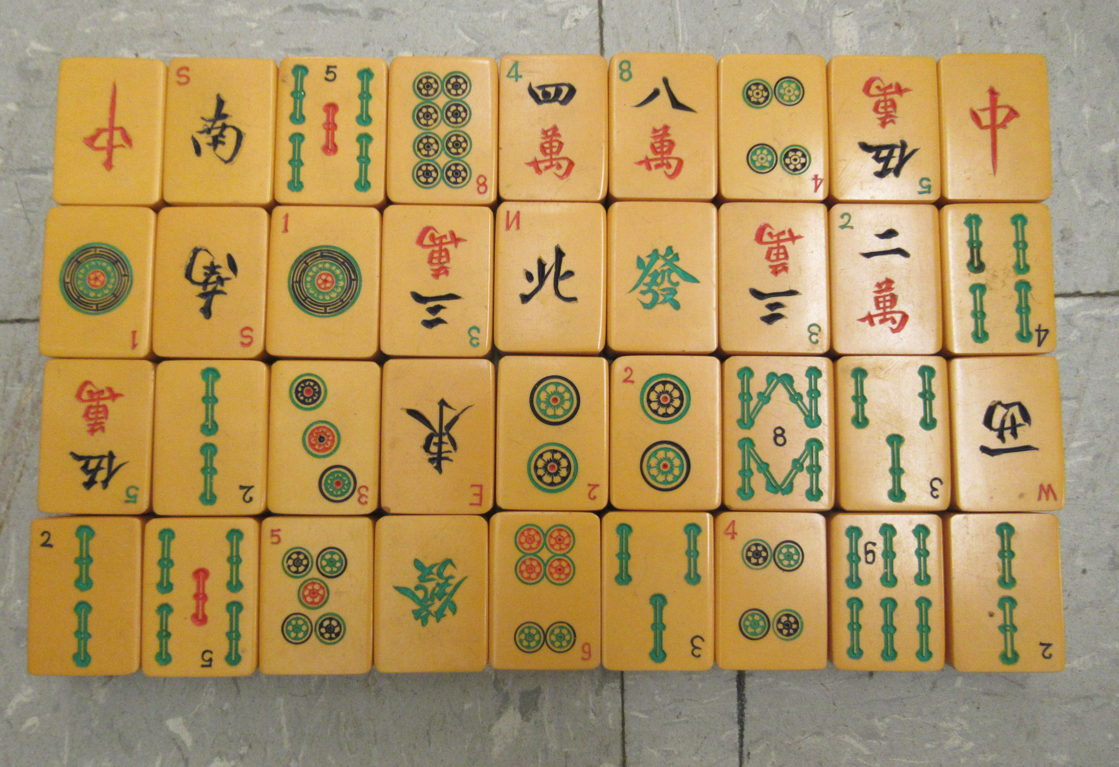 A Mah-Jongg set with resin tiles, bone sticks and four hardwood stands - Image 7 of 12