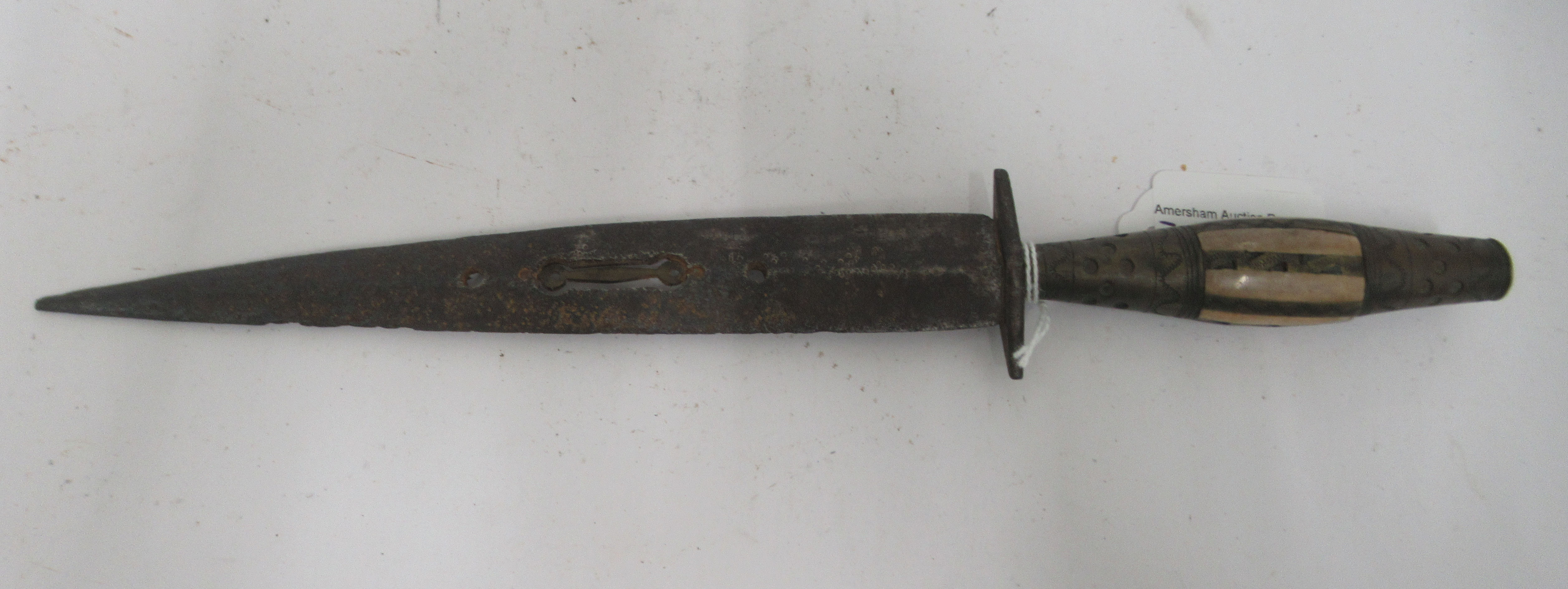 A 20thC Moroccan dagger, the handle set with horn panels  the pierced blade 7.5"L - Image 4 of 8