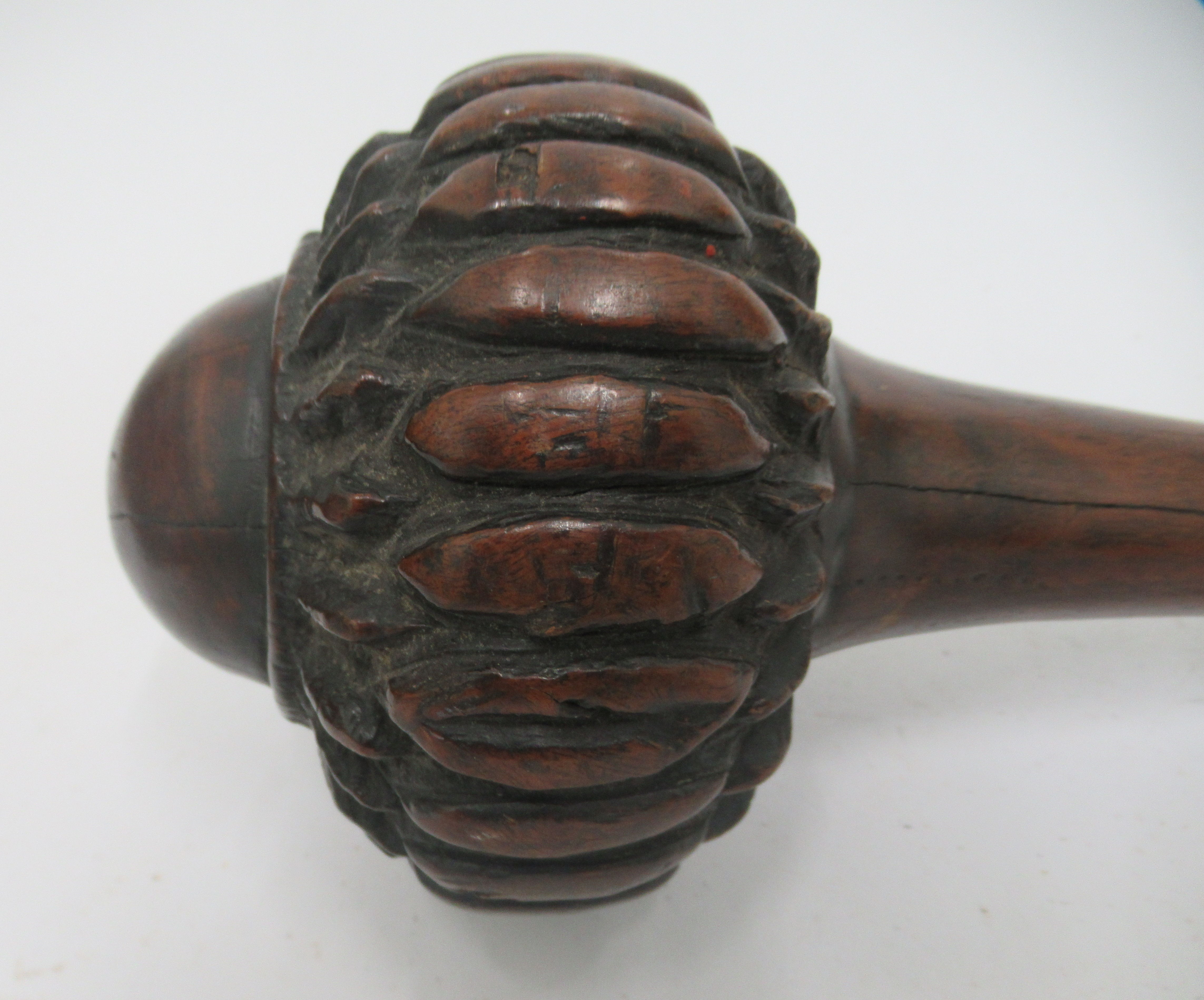 A late 19thC Fijian hardwood Iula Tavatava throwing club, the handle carved with geometric patterns - Image 2 of 10