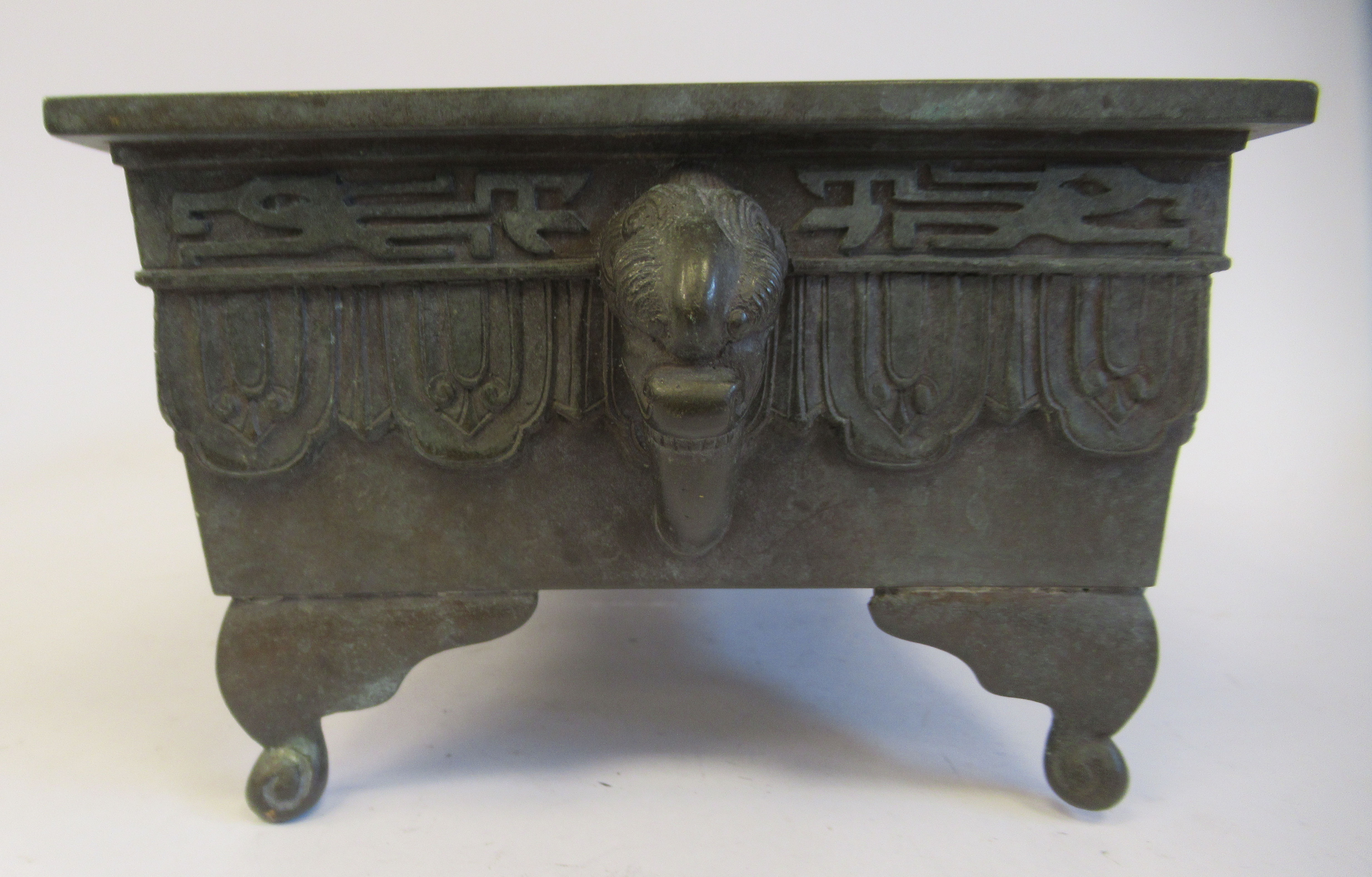 A 19thC Chinese cast and patinated bronze censer of rectangular form with opposing elephants' head - Image 2 of 7