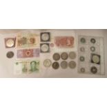 Uncollated coins: to include 19thC British examples; and a George V crown 1935