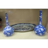 Two early 20thC Chinese porcelain vases  8"h; and an 18thC Chinese porcelain plate, decorated in