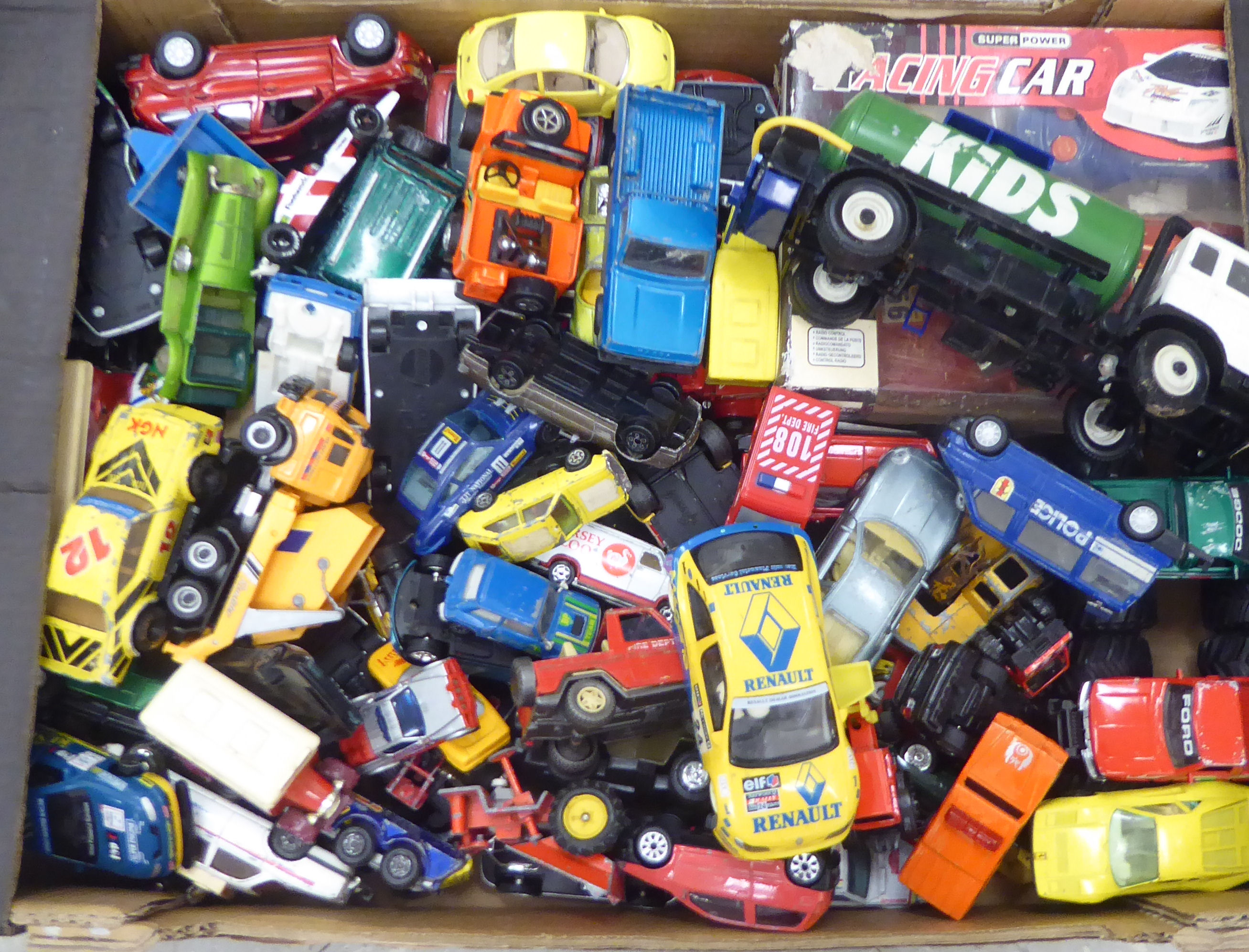 Uncollated diecast model vehicles, recovery, emergency services, sports cars and convertibles: to