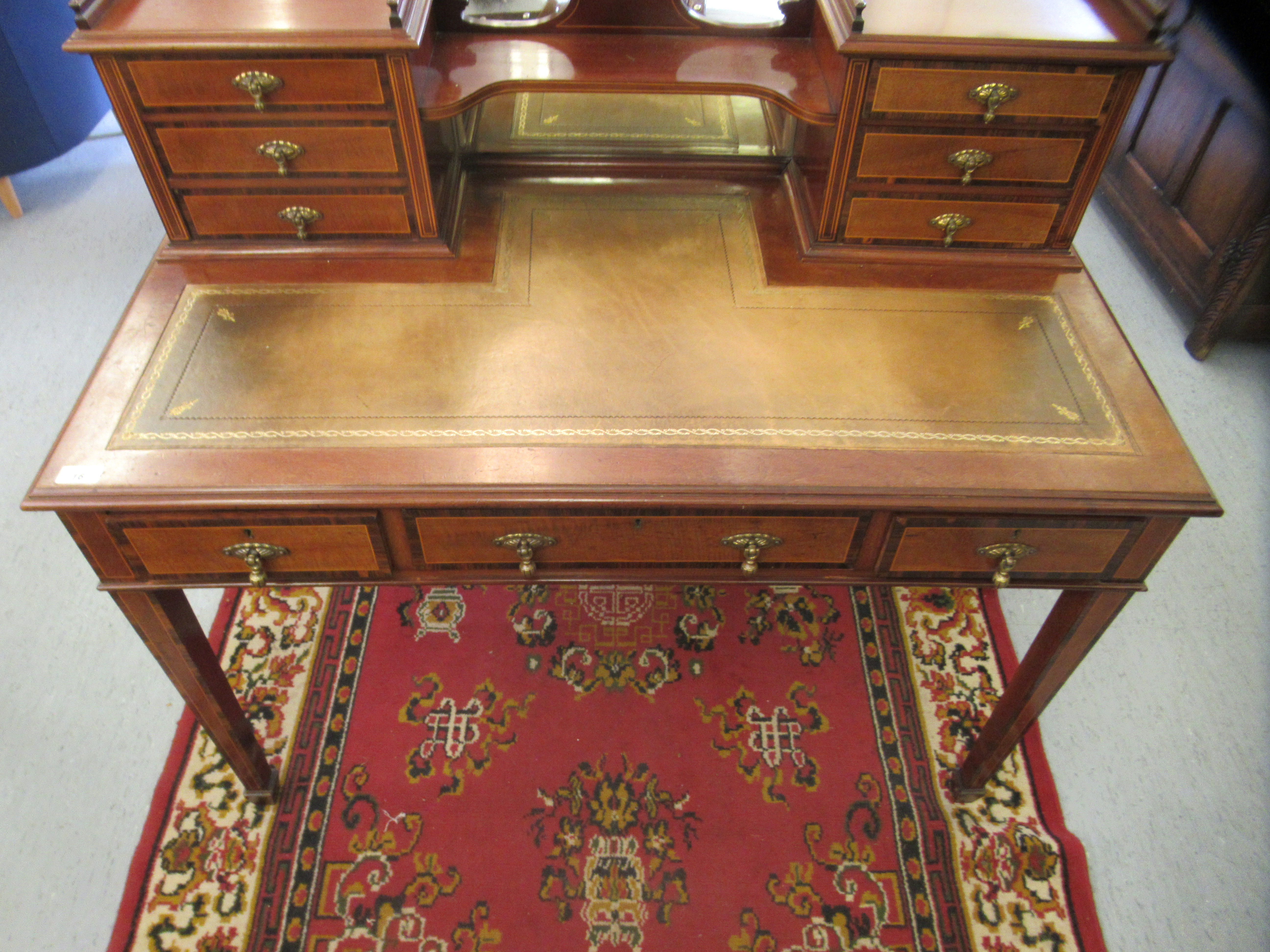 An Edwardian lady's crossbanded and satinwood inlaid mahogany writing desk, the superstructure - Image 2 of 4