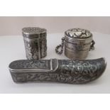 A 19thC Russian silver coloured metal and nielloworked novelty vesta case, fashioned as a slipper