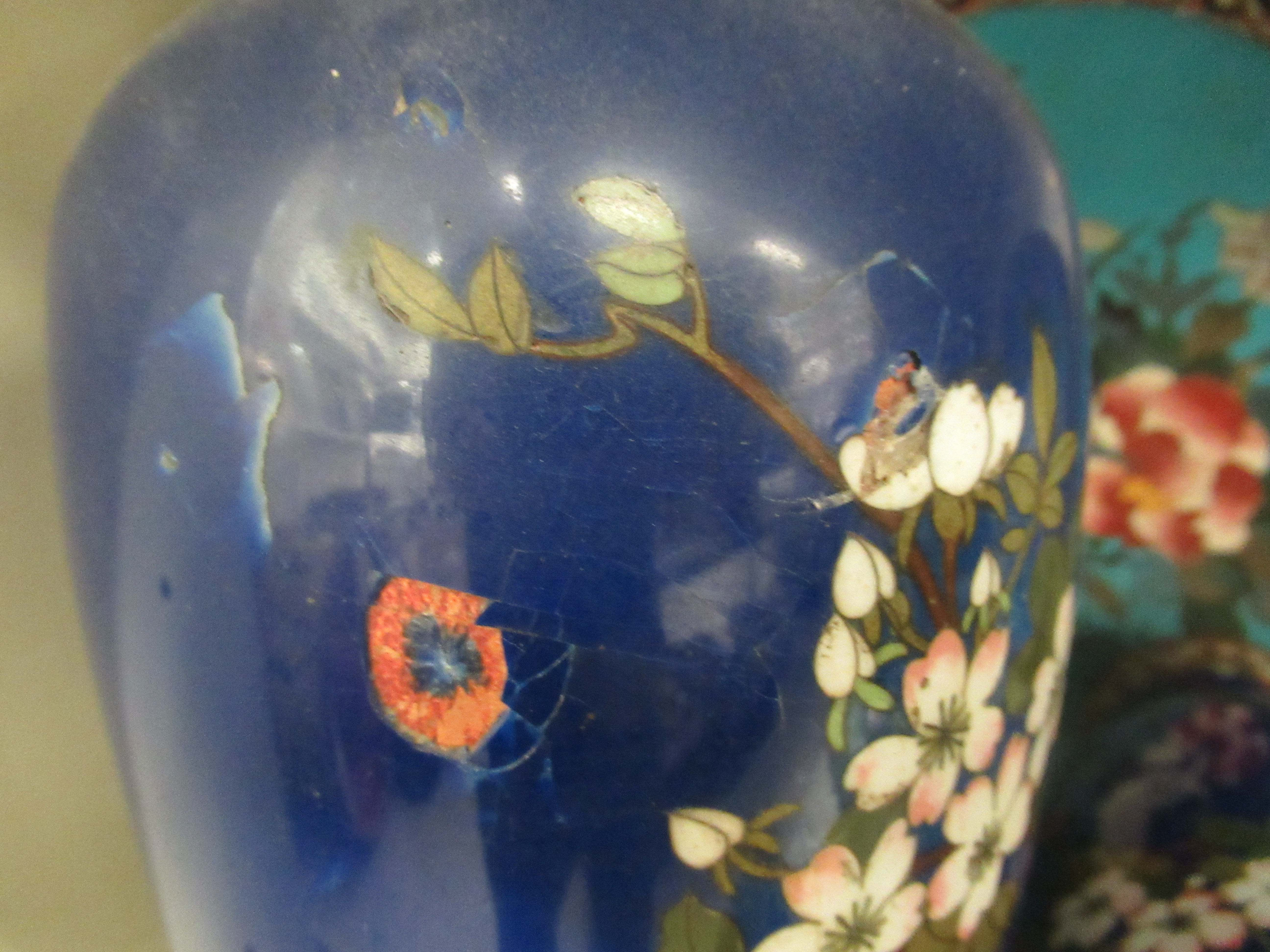 19th and 20thC Oriental collectables: to include cloisonné, jade and enamel vases  various sizes - Image 17 of 27