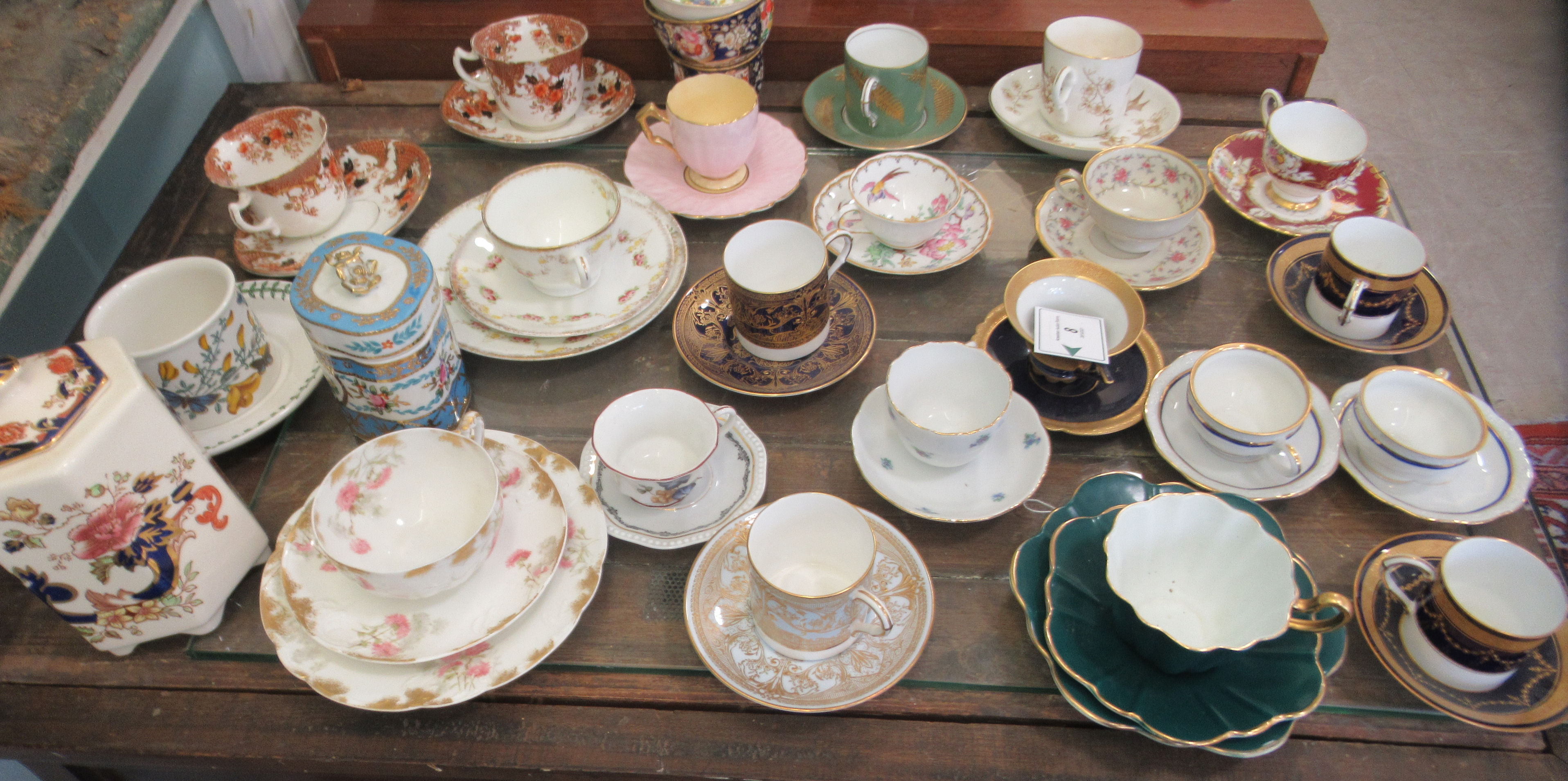 19thC and 20thC china cabinet cups and saucers (some trios): to include Tuscan, Worcester and