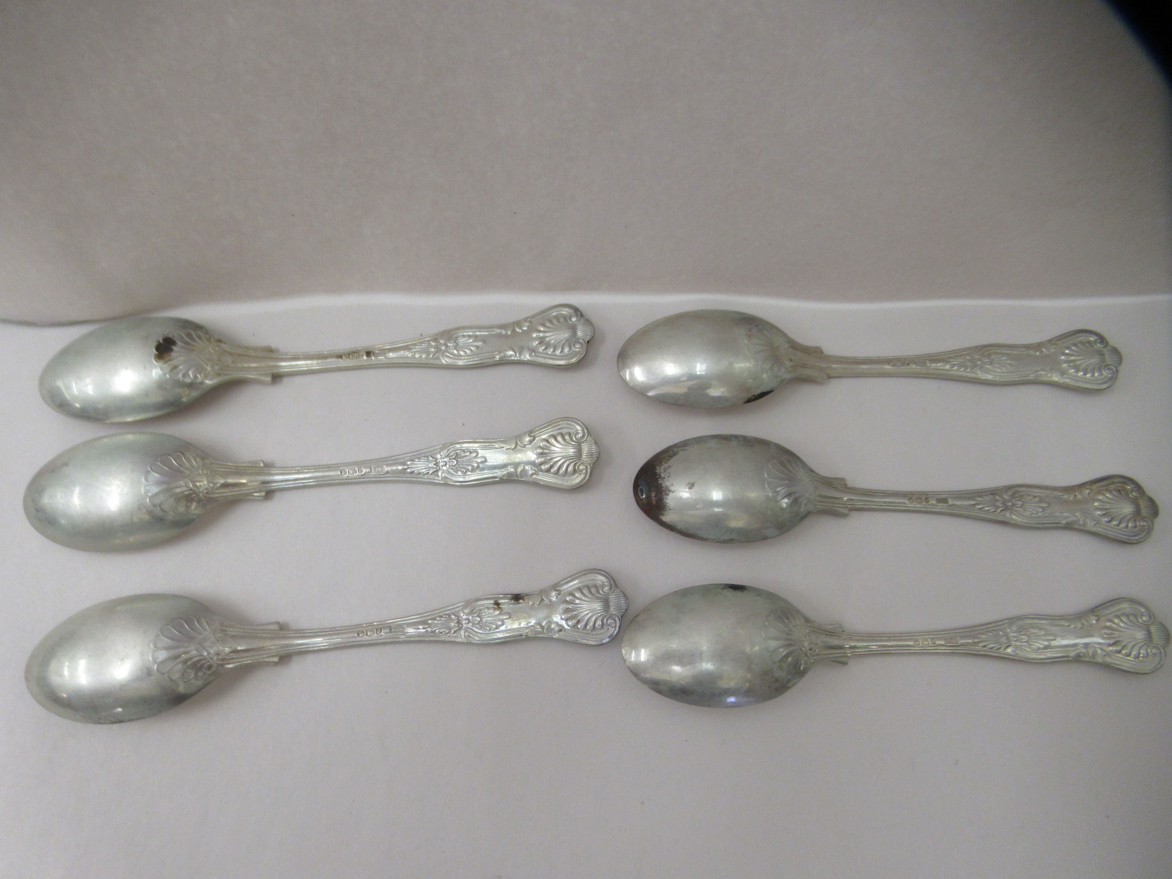 A set of six silver teaspoons  Birmingham 1940  cased - Image 3 of 4