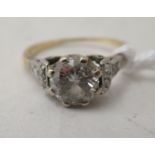 An 18ct gold single stone, claw set diamond ring (approx.1ct)