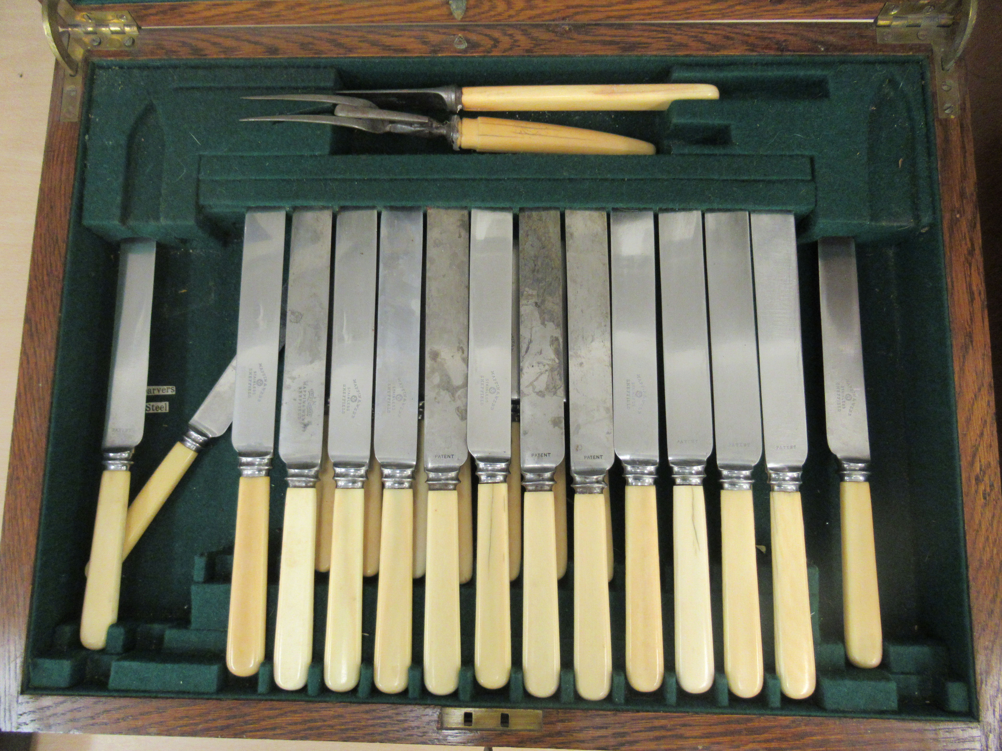 An1930s Mappin & Webb silver plated and stainless canteen of cutlery and flatware, in an oak, two - Image 5 of 5