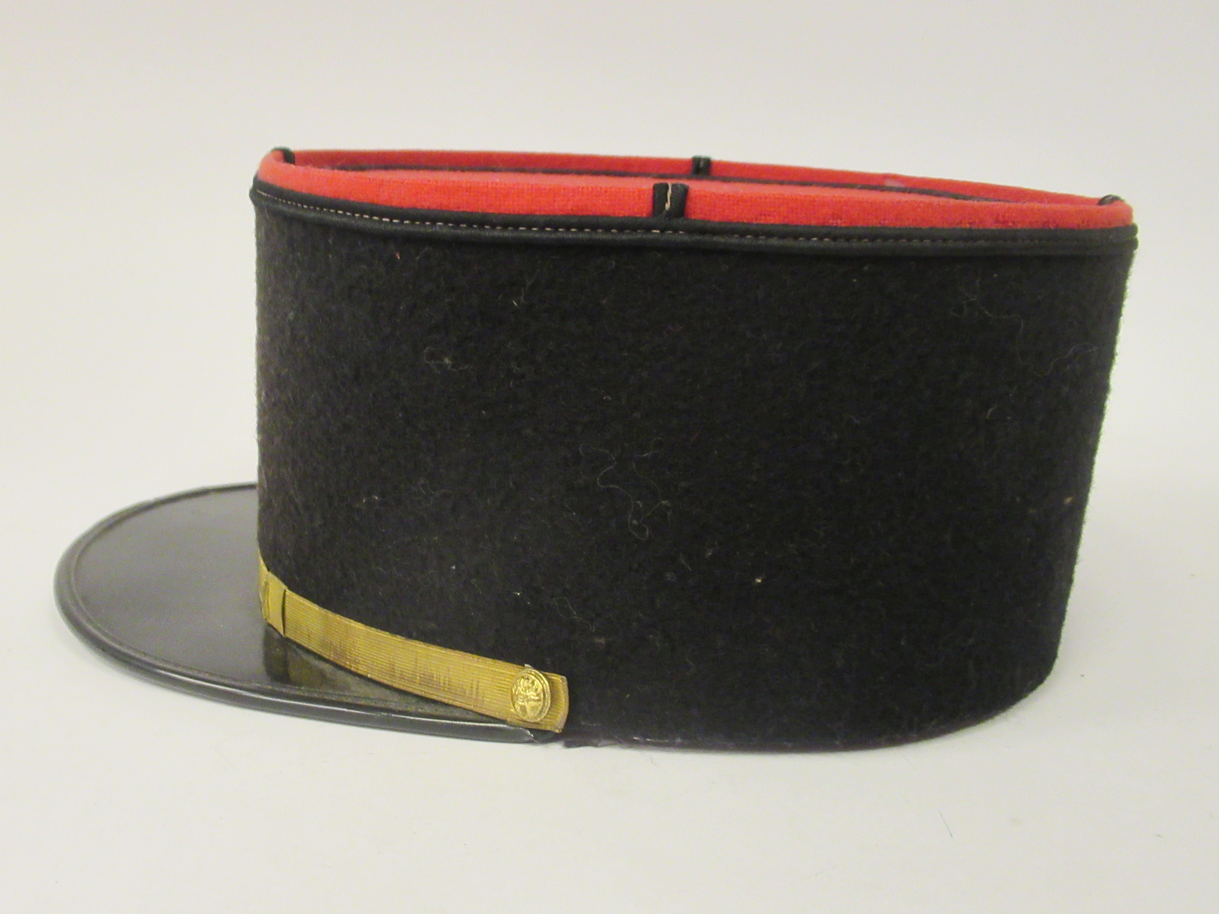 A vintage French Gendarme's black and red, peaked kepi - Image 3 of 5