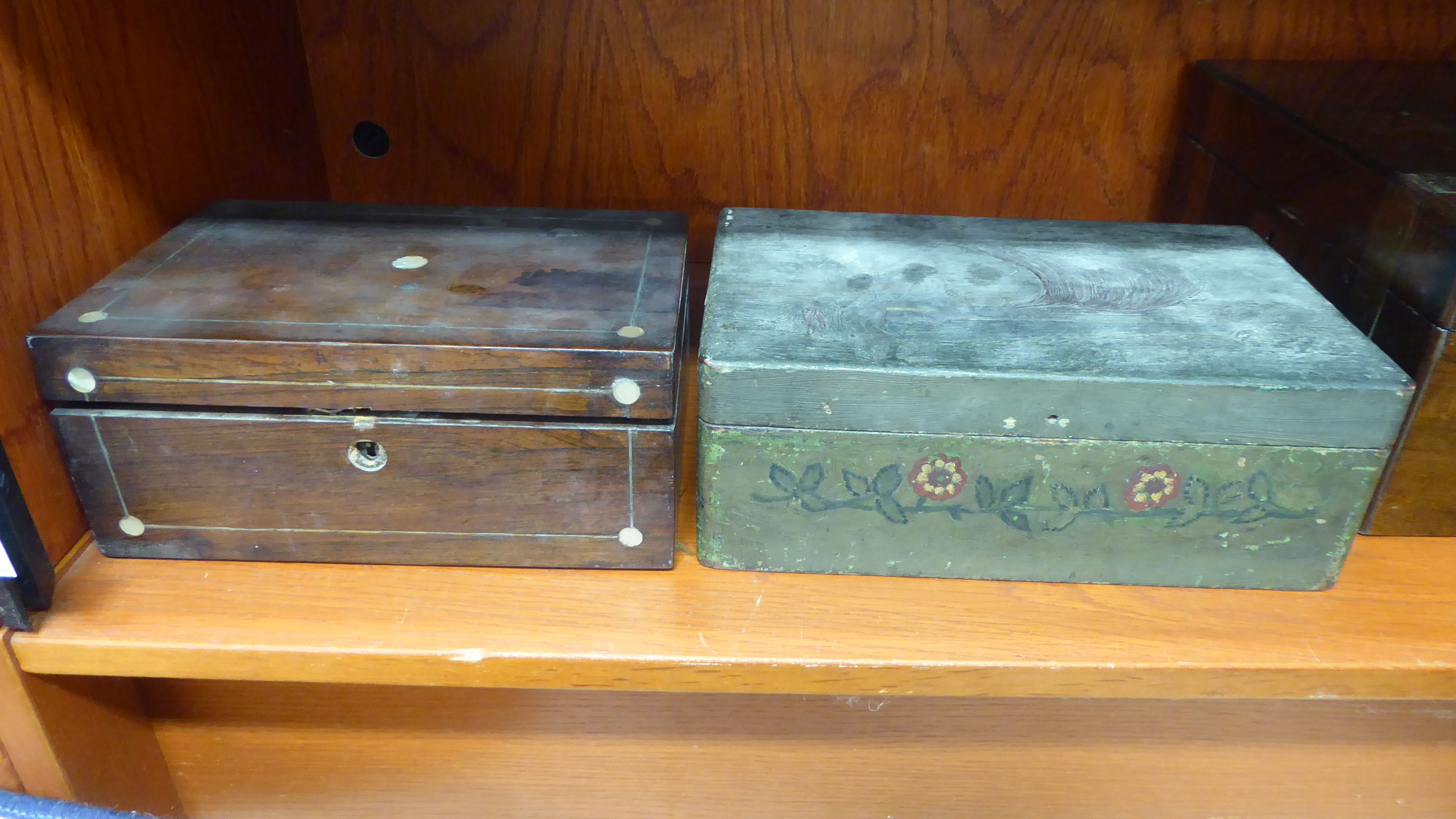 Mainly 19thC boxes: to include a mother-of-pearl inlaid rosewood jewellery box  4.5"h  10"w - Image 3 of 5