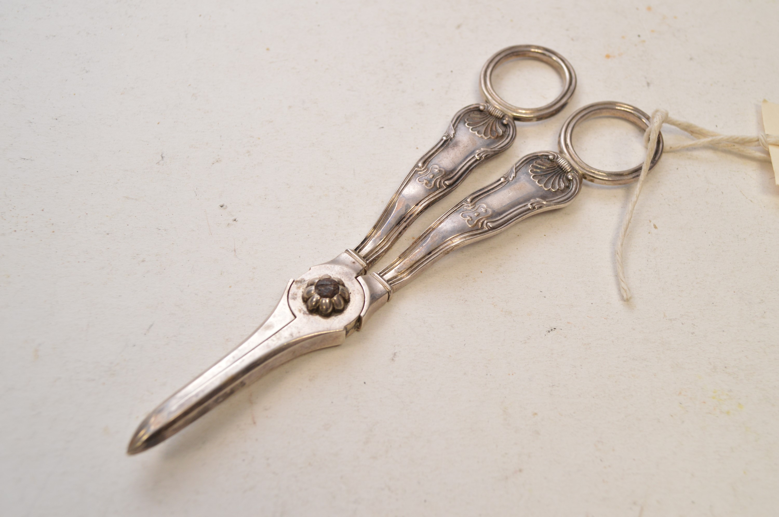 A pair of Georgian silver grape scissors
