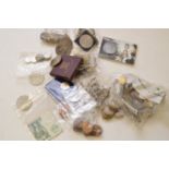Coins and bank notes - mostly foreign coinage.