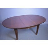 Draw leaf dining table.