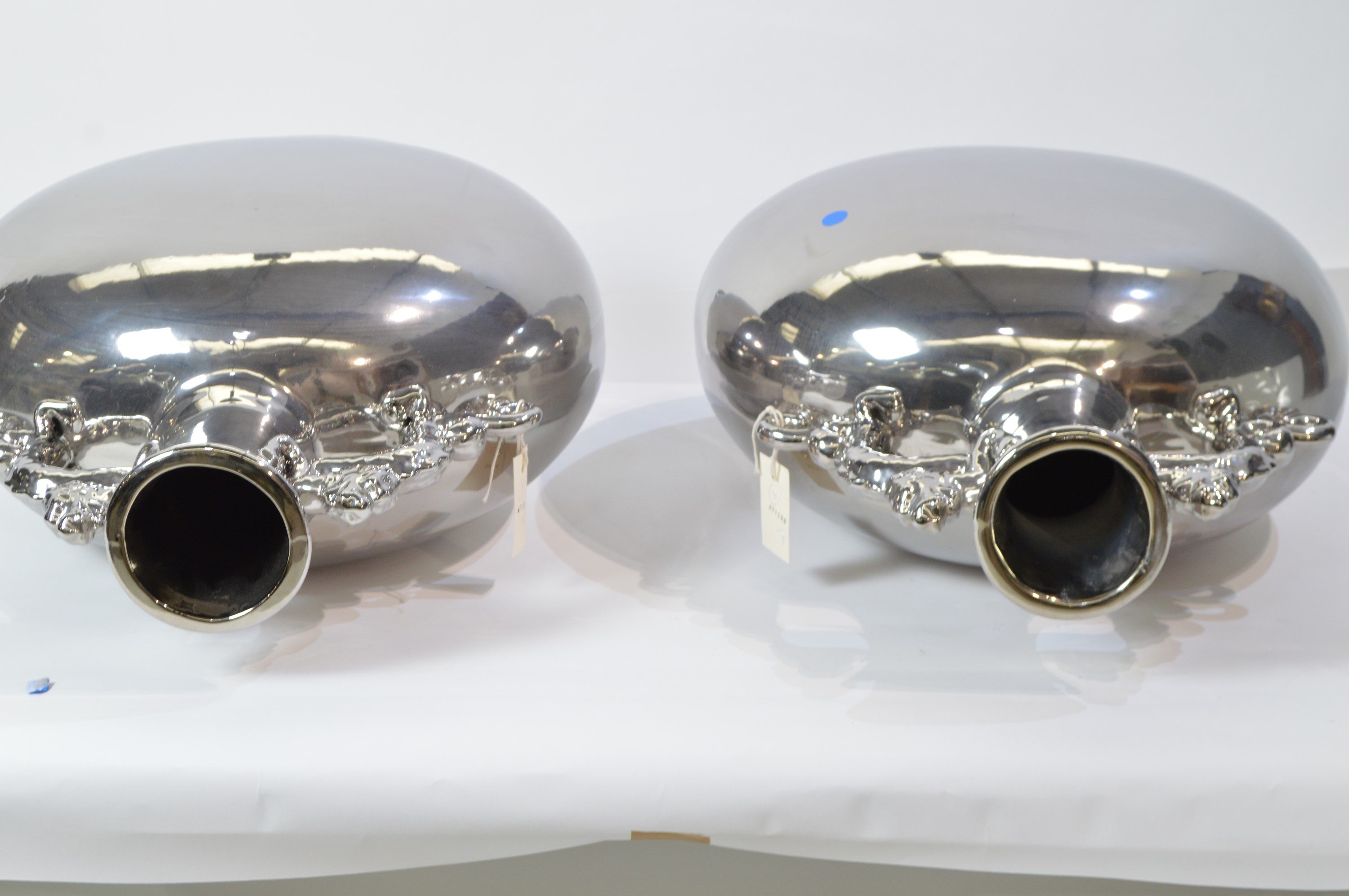 Pair of silvered vases; and a pair of silvered ball ornaments. - Image 5 of 9