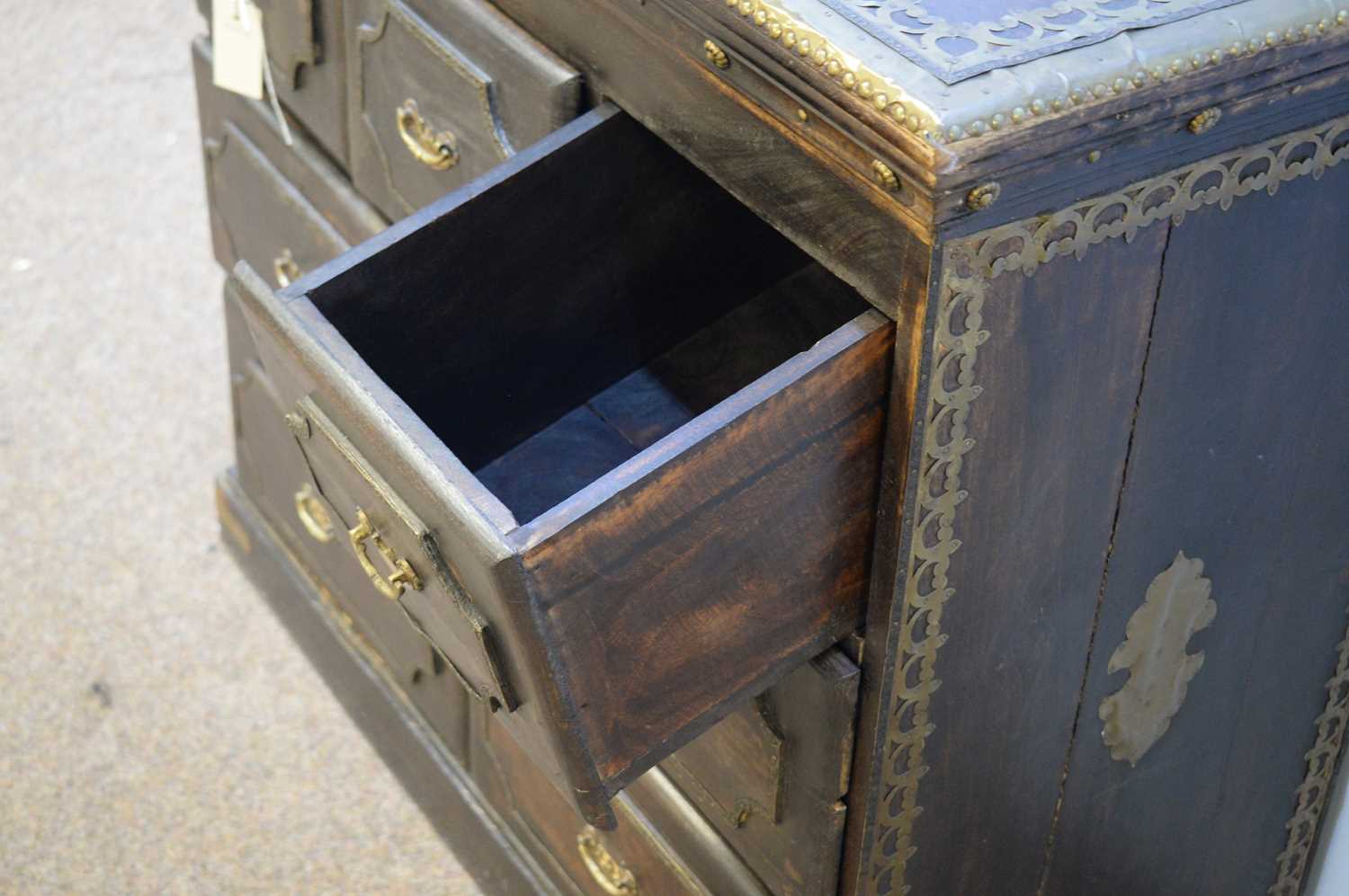 Early 20th C chest of drawers. - Image 3 of 3