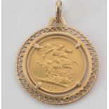 Elizabeth II gold sovereign in 9ct. yellow gold pendant mount.