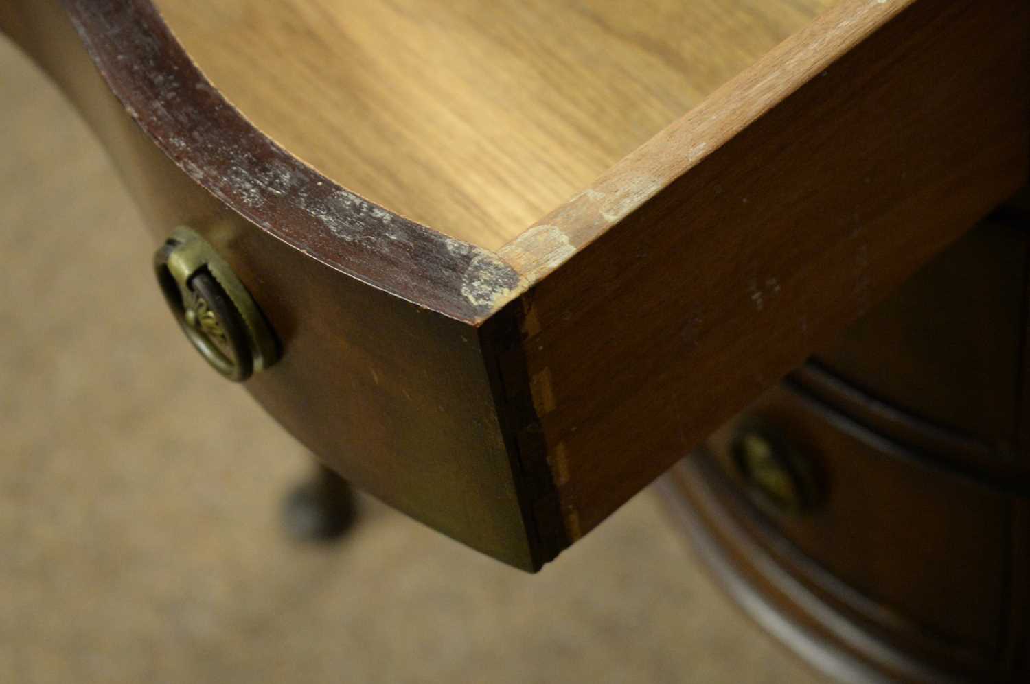 20th C mahogany chest of drawers. - Image 4 of 5