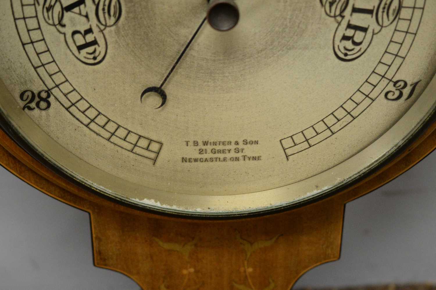 An early 20th Century mahogany barometer - Bild 3 aus 3