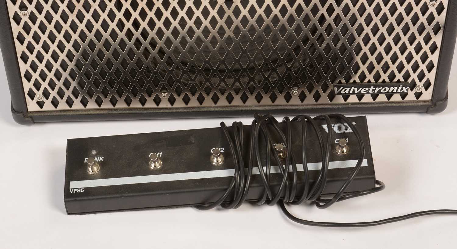 Vox VT50 Amplifier - Image 3 of 3