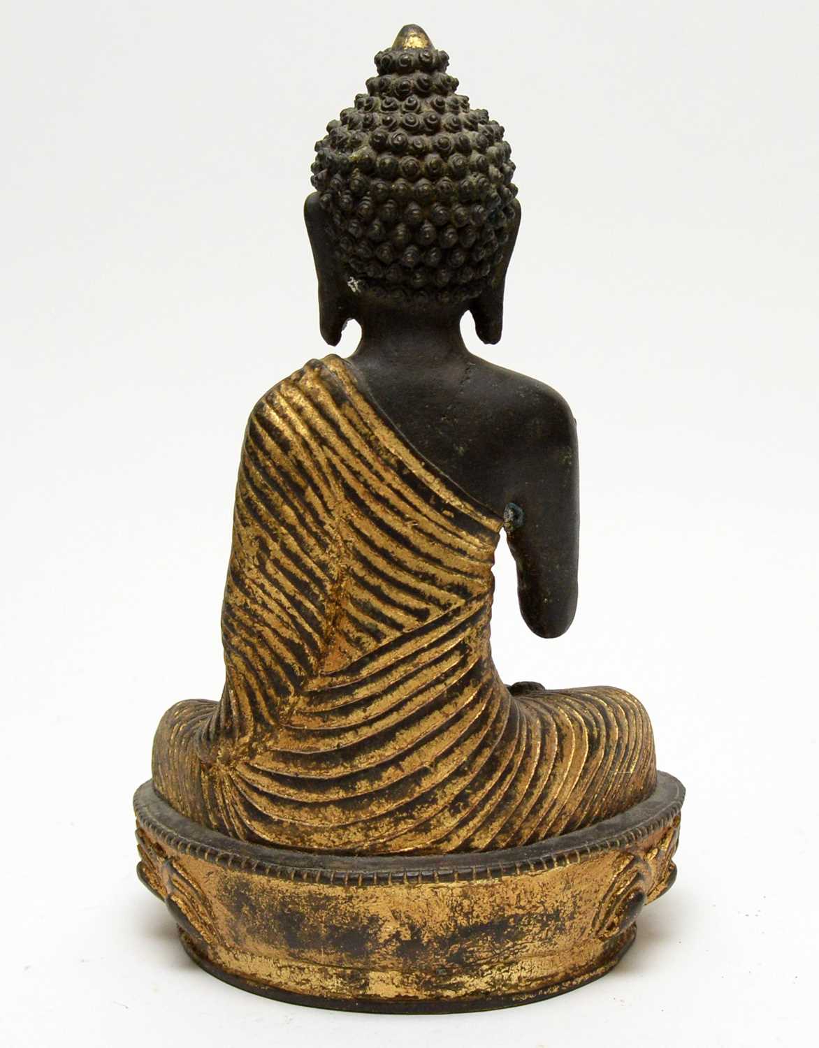 Gilt bronze Buddha - Image 3 of 4