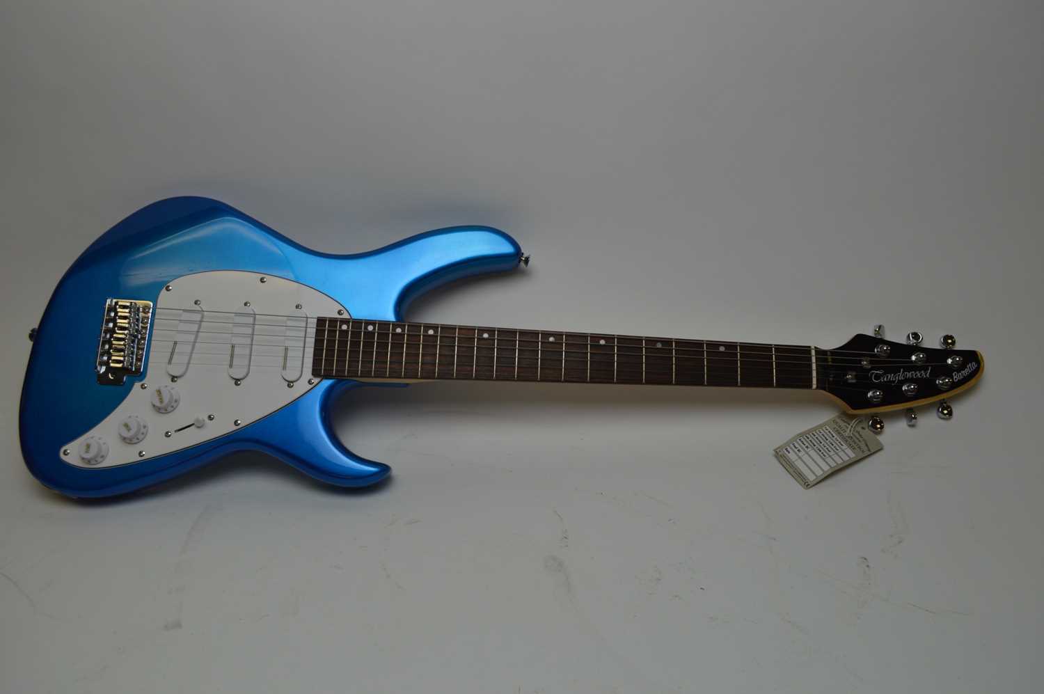 A Tanglewood Baretta electric guitar TE2-BL
