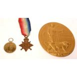 A pair of First World War General Service medals and plaque