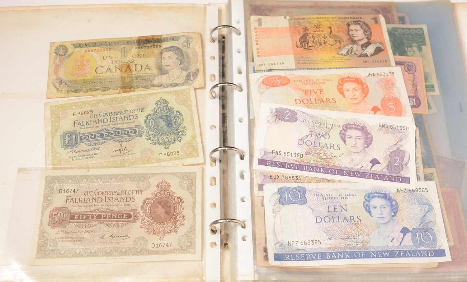Foreign banknotes various - Image 19 of 20