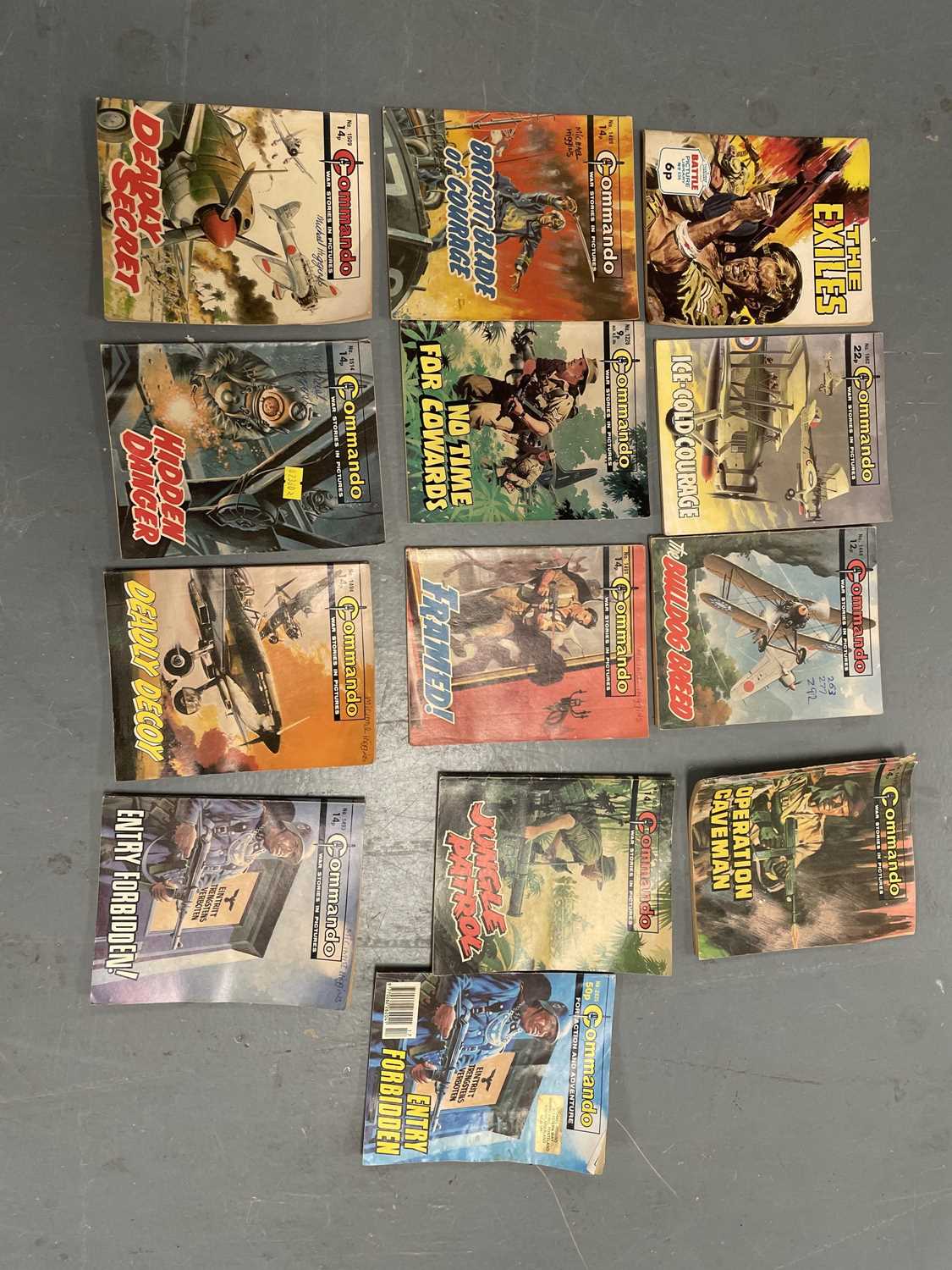 Collection of Commando comics and a selection of music magazines and programmes - Image 6 of 6