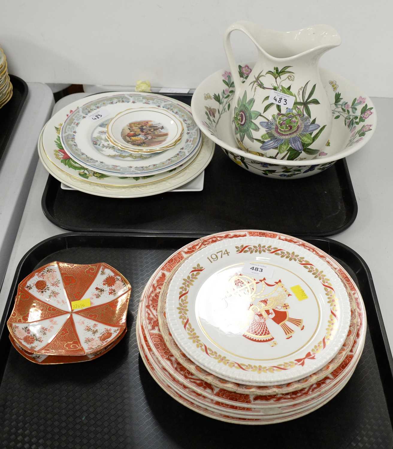 Selection of decorative plates and other items - Image 3 of 5