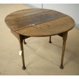 Gateleg drop leaf dining table