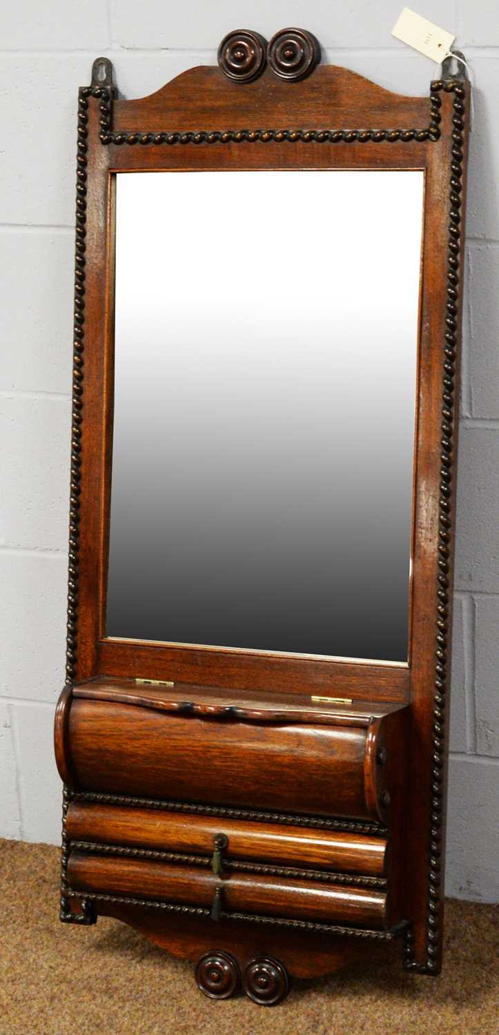 A Victorian style oak wall mirror - Bild 2 aus 2