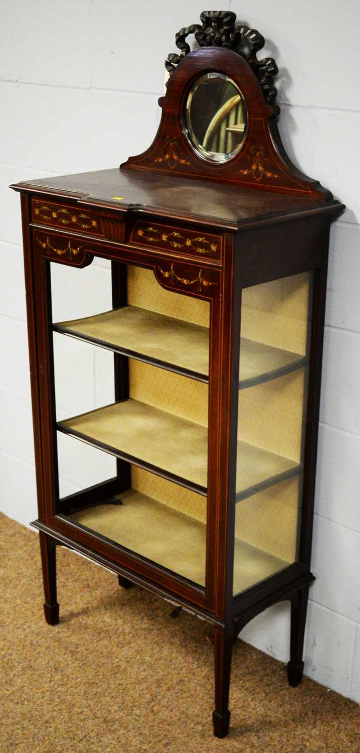 An Edwardian display cabinet - Image 2 of 2
