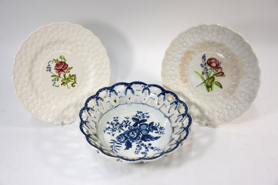 A First Period Worcester cabbage-leaf plate and jug - Image 6 of 11