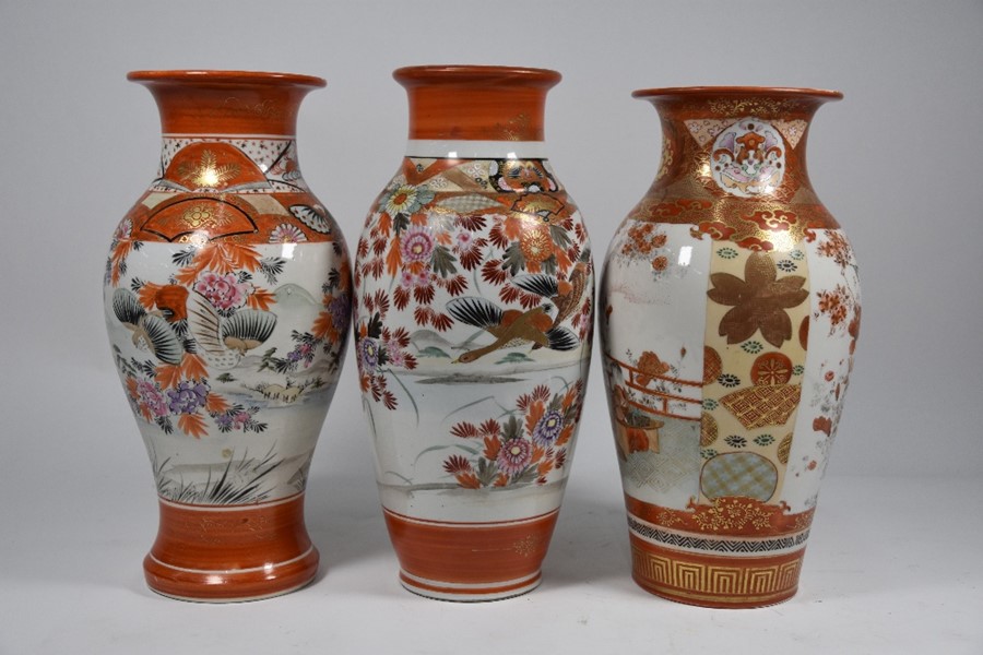 Three Japanese Meiji period Kutani vases - Image 4 of 6