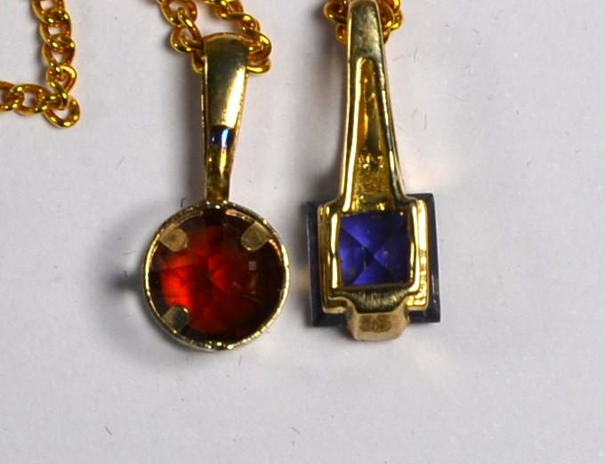 Rose gold diamond set ring and two pendants on chains - Image 6 of 6