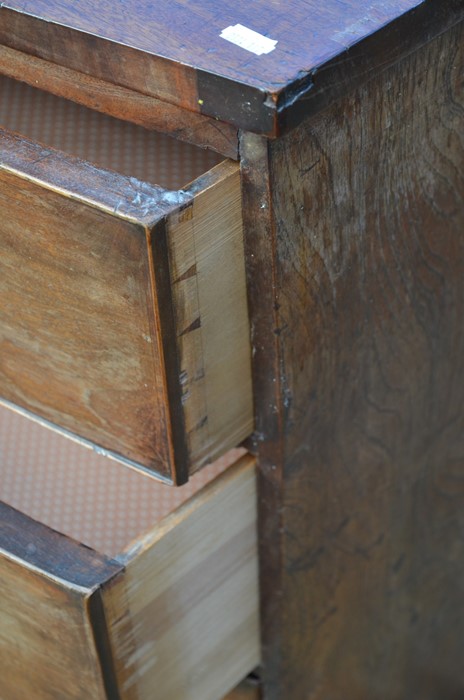 A Victorian mahogany bowfront chest of drawers - Image 3 of 3