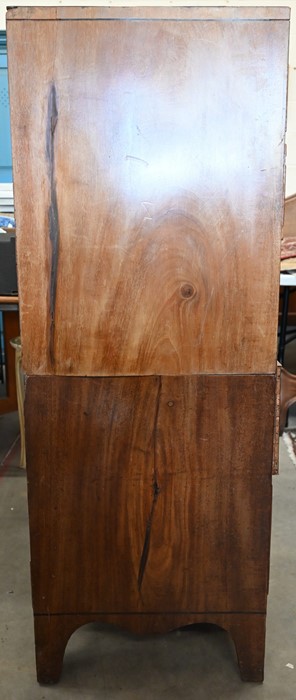 A 19th century mahogany chest of drawers - Image 6 of 8