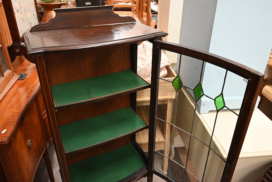 An early 20th century mahogany display cabinet - Image 2 of 2