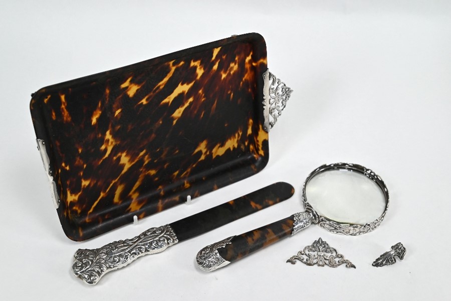 Silver & tortoiseshell magnifying glass, page-turner and tray