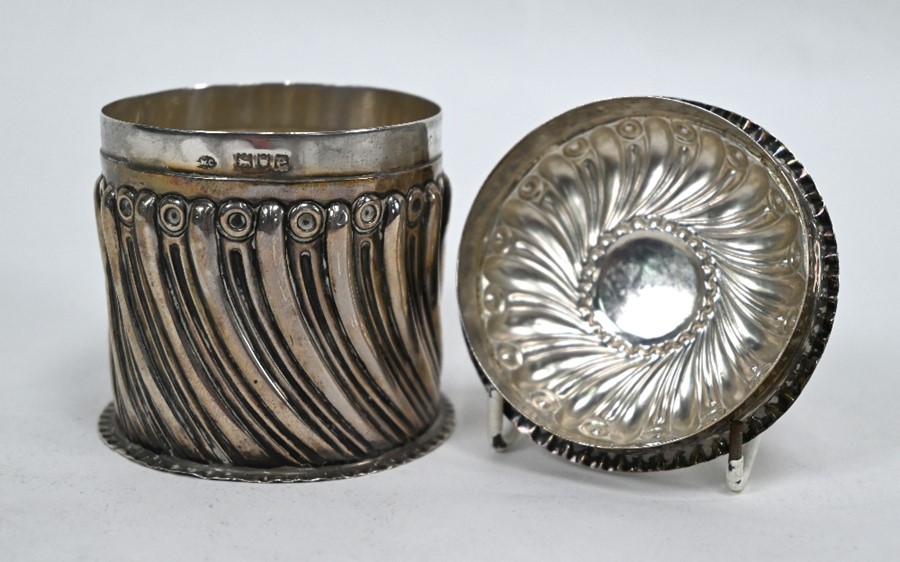 Victorian silver trinket pot - Image 3 of 6