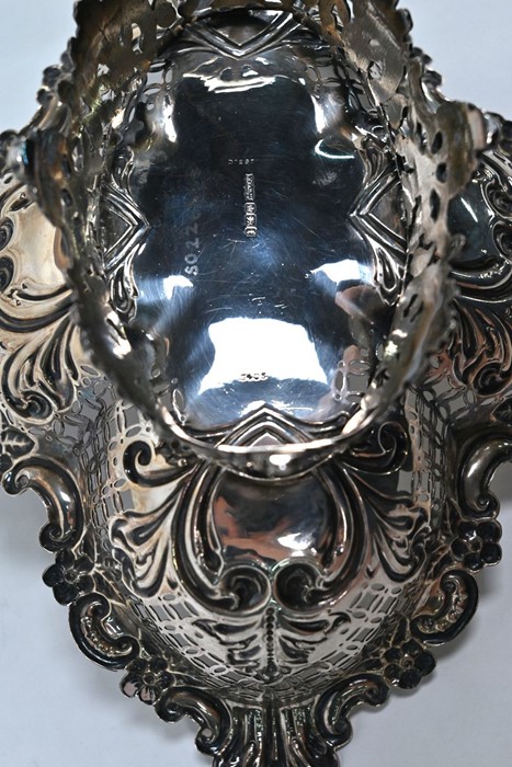 Victorian silver quatrefoil fruit basket - Image 6 of 7