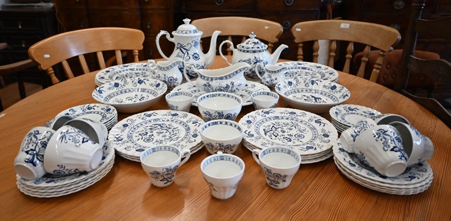 A Meakin pottery 'Nordic' pattern dinner/tea/coffee service - Image 2 of 4