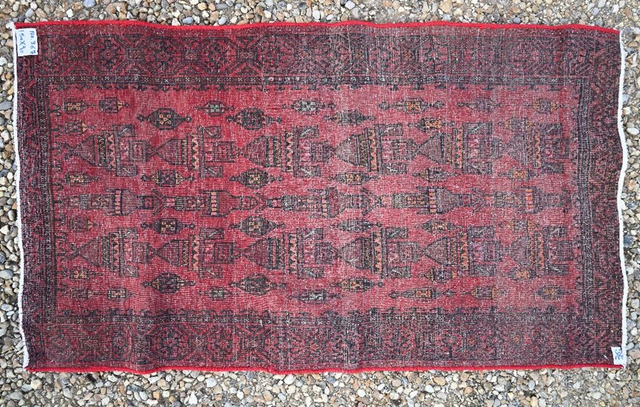 A Persian Kerman rug, 150 cm x 90 cm - Image 2 of 2